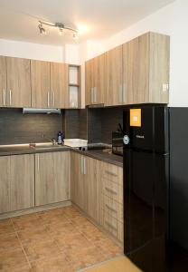 Kabakum 1BR Retreat with Parking, Steps to Beach by Flat Mаnаger