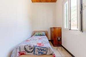 house with garden, two rooms