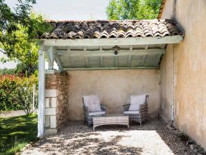 Maisons de vacances Holiday Home in Dordogne Wine Estate with Garden : photos des chambres