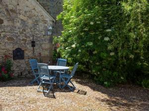 Maisons de vacances Holiday Home in Dordogne Wine Estate with Garden : photos des chambres