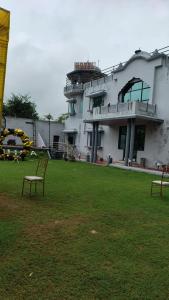 Quila Camps and Resort, Burja