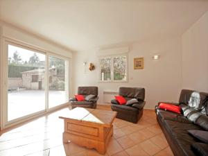 Villa in Provence with Pool and Garden