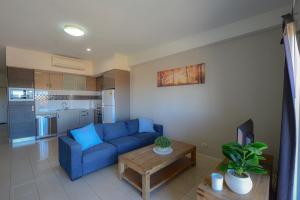 Edacious Edgar Modern 1x1