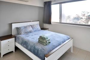 Elated Edgar 2x1 Close to CBD