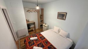 Tiny place Loud fun street