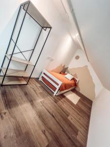 Maisons de vacances Duplex, hyper-central - piscine privee - garage : photos des chambres