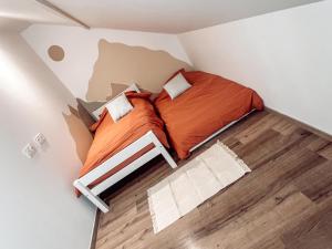 Maisons de vacances Duplex, hyper-central - piscine privee - garage : photos des chambres