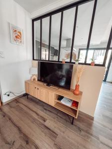 Maisons de vacances Duplex, hyper-central - piscine privee - garage : photos des chambres