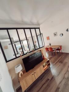 Maisons de vacances Duplex, hyper-central - piscine privee - garage : photos des chambres