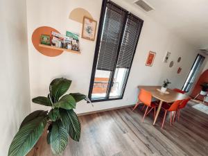 Maisons de vacances Duplex, hyper-central - piscine privee - garage : photos des chambres