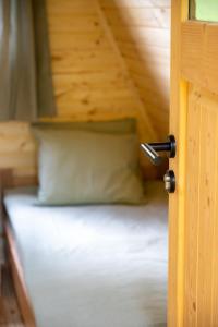 GLAMPING BRUNDO - Tents and Cottage with SAUNA & JACUZZI