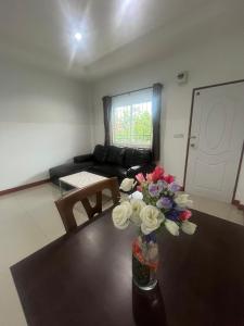 Ann & John Guesthouse