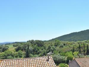 Peaceful Poolside Escape