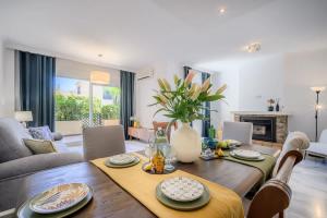 Domillion new refurb 3bdr 2bath beach house AZ111