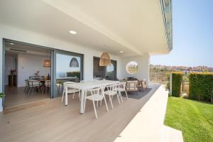 Domillion Sunrise 3bdr 2bath panoramic Gibraltar view