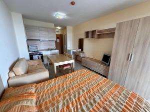 Sea view Infinity Studio for Two - July Morning complex