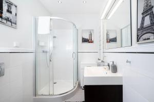 Traktorowa Comfort Apartment by BookingHost