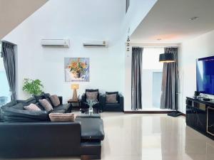 Cozysea Pool Villa 4 bedrooms 5 bathrooms with private pool garden villa near the Jomtien beach