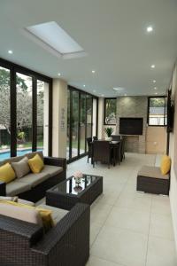 Tranquil Cowies Hill Stay