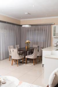 Tranquil Cowies Hill Stay