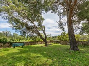 Appartements Apartment with pool amid vineyards and near the beach : photos des chambres