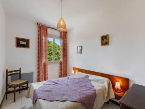 Appartements Apartment with pool amid vineyards and near the beach : photos des chambres