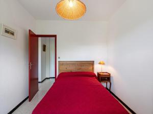 Appartements Apartment with pool amid vineyards and near the beach : photos des chambres