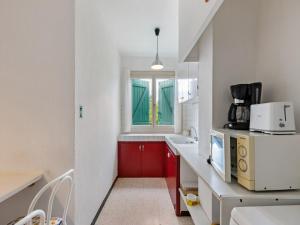 Appartements Apartment with pool amid vineyards and near the beach : photos des chambres