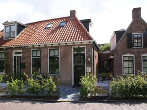 Fantastic luxury vacation home and next to the Wadden Sea