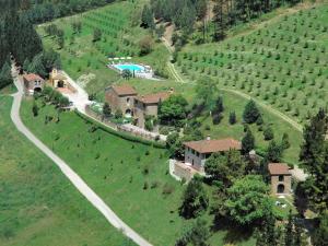 Serene farmhouse in Dicomano with swimming pool