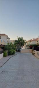 Poolisde Apt with Gym and Tennis
