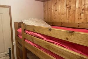 Stay in the heart of Chamonix close to the slopes