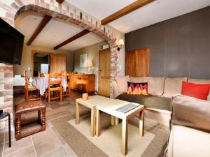 Rustic Cottage in Petit-Thier with Sauna