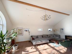 Historic Farmhouse In Ellinge Lyng