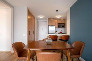 Hells Kitchen 1BR w Gym Doorman Lounge NYC-249