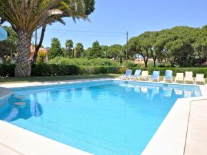 Villa in Vilamoura with Private Pool & BBQ