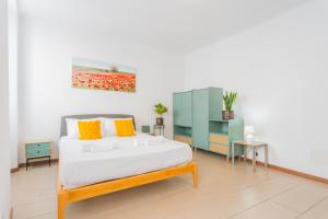 2 bedroom apartment on the lake