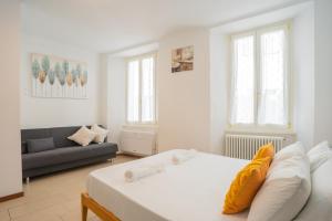 2 bedroom apartment on the lake