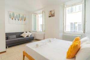 2 bedroom apartment on the lake