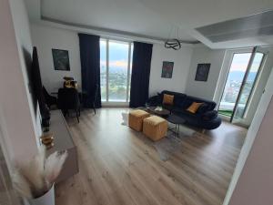 Luxesky Apartmen