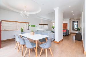 Fabulous Holiday House