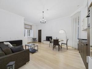 1BR Apartment in a Renovated Historic Building