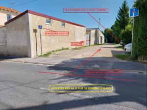 Sejours chez l'habitant Agreable chambre pour 2 avec salle de bain et terrasse privees : photos des chambres