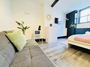 Pembroke Place Private Room 11