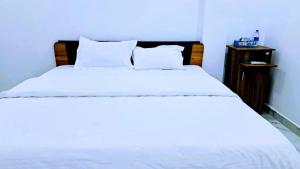 AKR Rooms