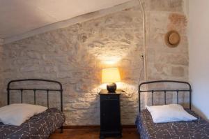 Charmante location avec piscine partagée à Orgnac-lAven, 60 m²tr