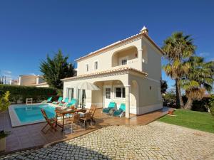 Villa in Carvoeiro near Beach & Pool