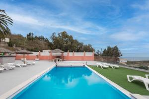 4BR Chalet El Romero-Private Pool, Barbecue & Chill