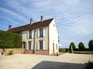 Holiday Home in Diges with Garden & Cycling
