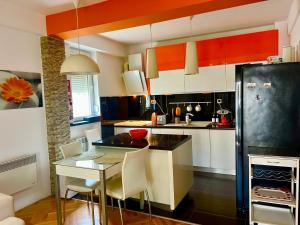 Modern Central Flat